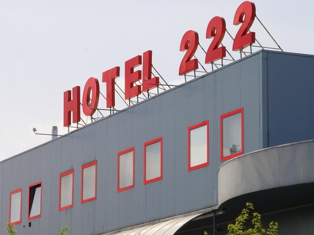 Hotel 222 포즈난 외부 사진